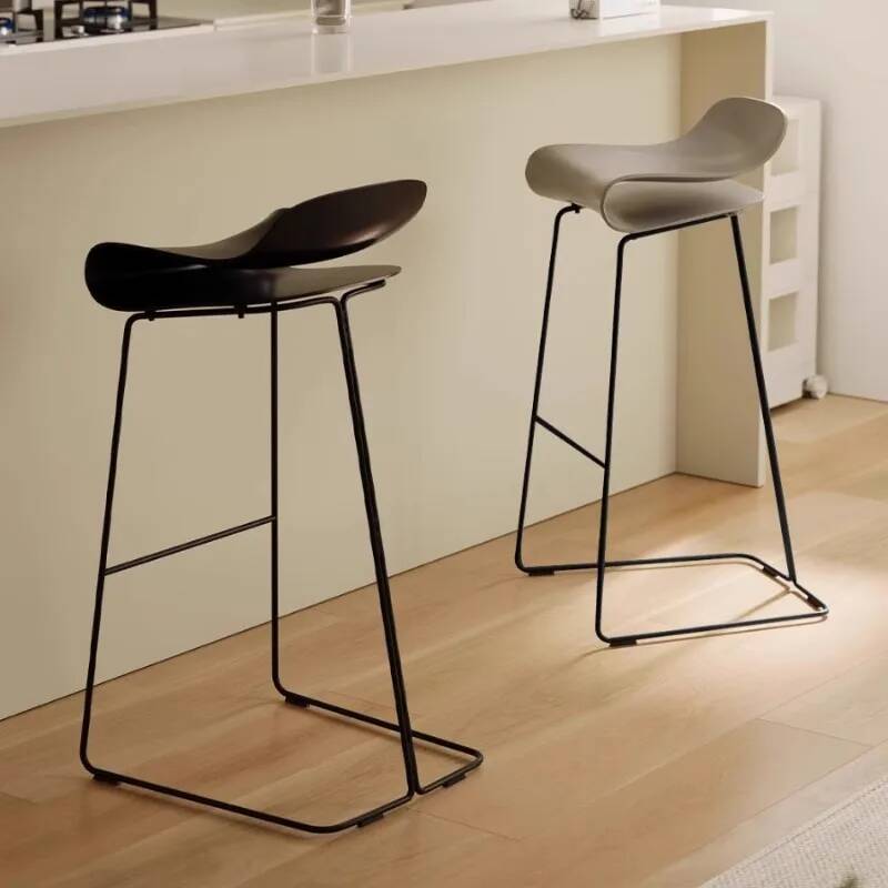 세련된 현대식 주방 아일랜드 및 홈 바용 좌석, 곡선형 - Home Bar Seating 리뷰 및 가격